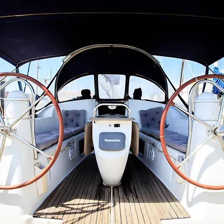 Salis - Jeanneau 39i Botel Lissabon