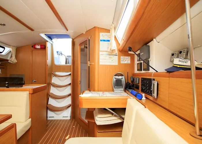 Salis - Jeanneau 39i Botel