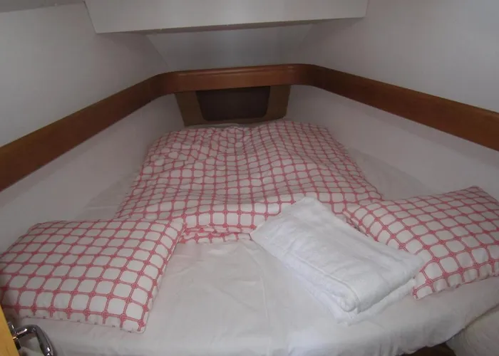 Salis - Jeanneau 39i Botel