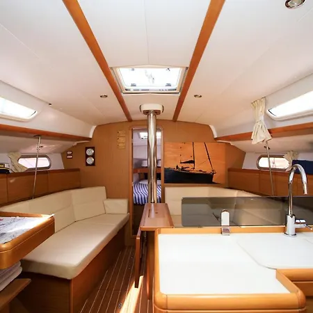 Hotel en barco Salis - Jeanneau 39i Lisboa